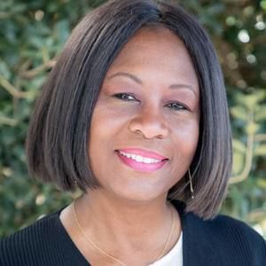 Meet your Posher, Claudette